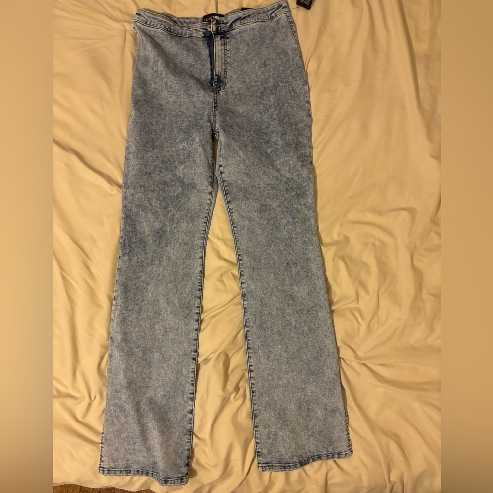 FASHIONNOVA Split Hem Jeans